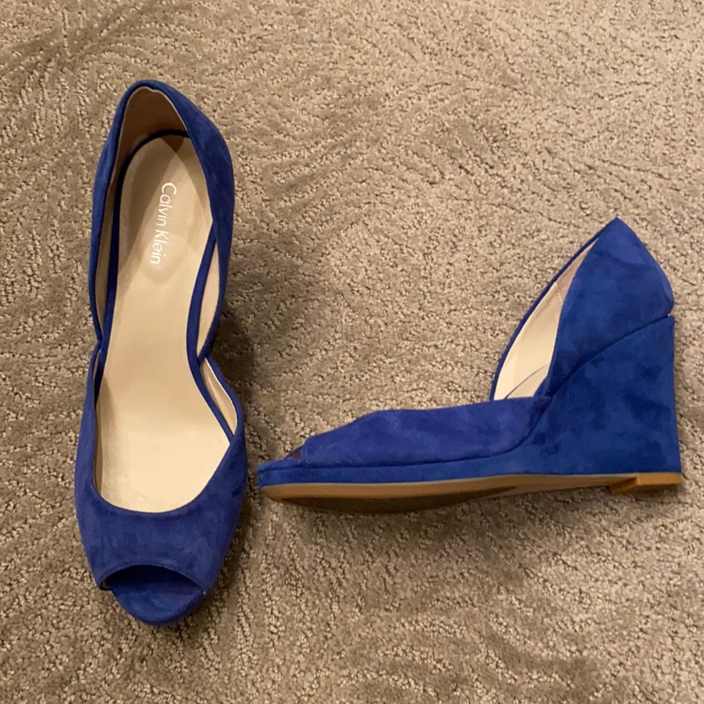 Calvin Klein blue suede wedges